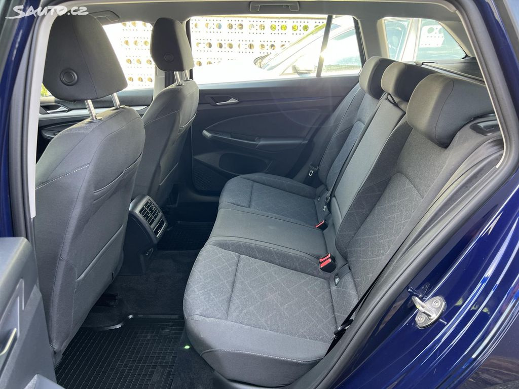 🚗 Volkswagen Golf 1.0TSi 81kw 2023 NAVI LED KLIMA ALU - 7