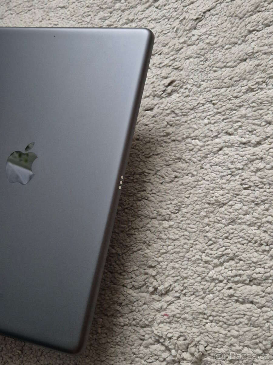 Apple iPad 8. generace 32gb - 7
