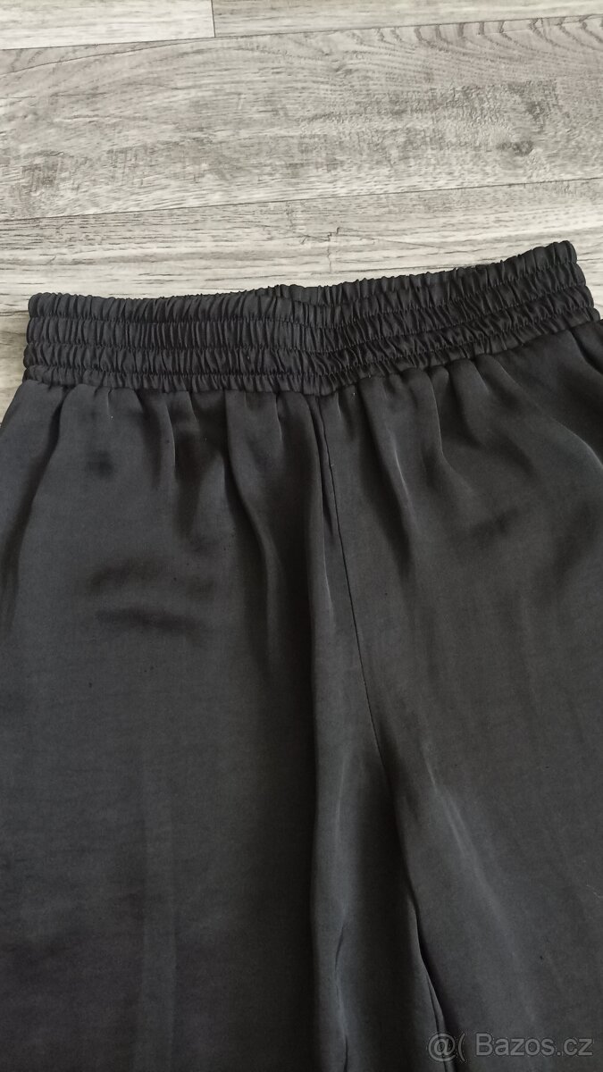 Krásné široké kalhoty vel. 146 - 7