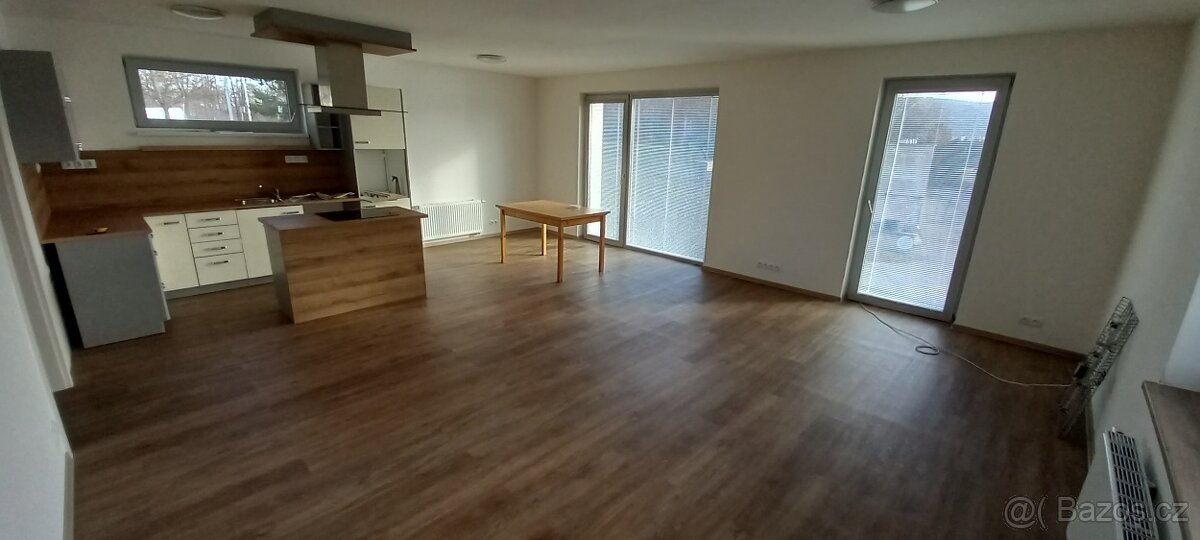 Pronájem bytu 3+kk - 7