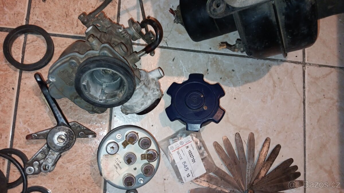 Škoda 1000-100-130 ventilátor, přepínače, hadice,světla,atd - 7