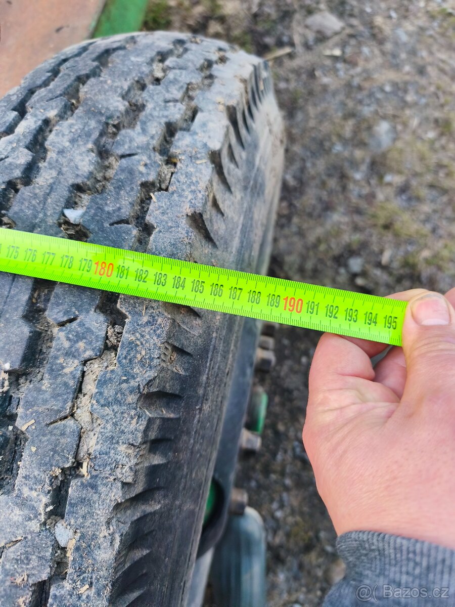 Vlek za traktor bez TP - 7