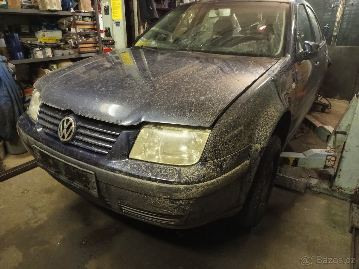 VW Bora 1.6 16v díly - 7
