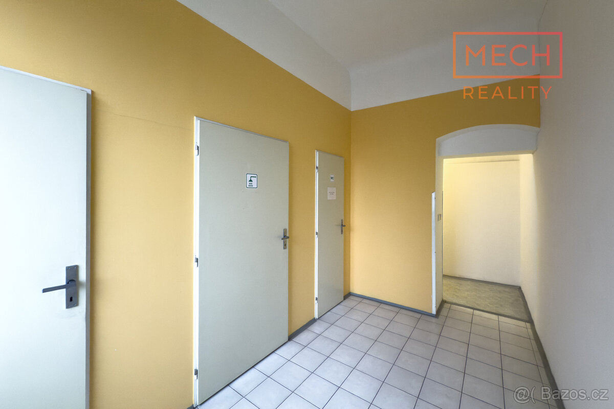 Pronájem komerčního prostoru – Šternberk - 7