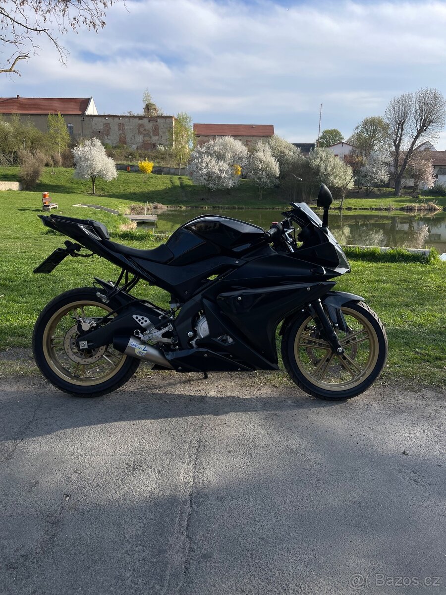 Yamaha yzf r125 - 7