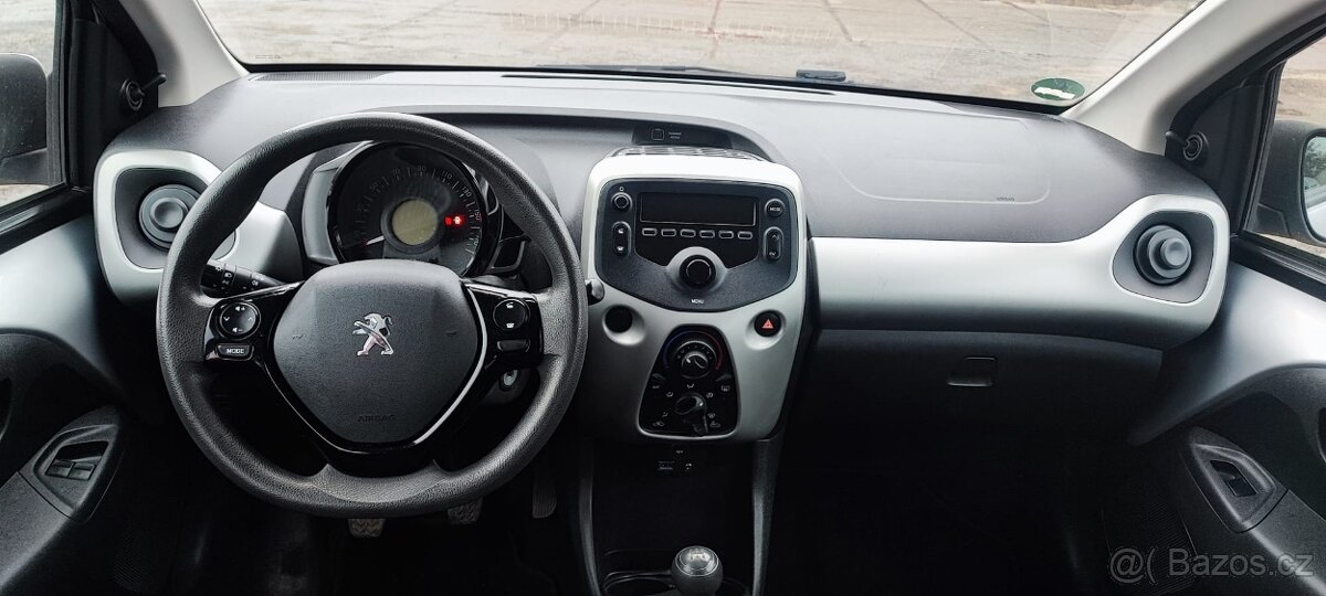 Peugeot 108 1.0 - 7
