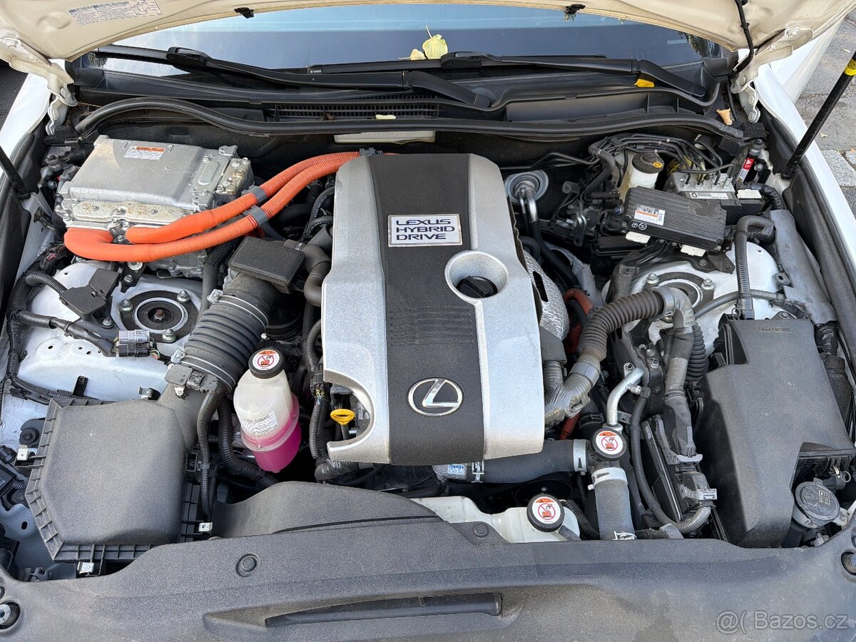 Lexus IS 300h 2017 - 7