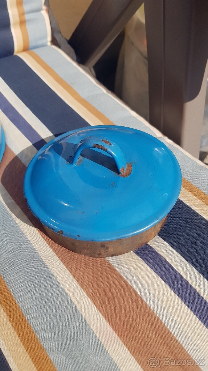 Retro modrá smaltovaná bandaska, konvička - 7