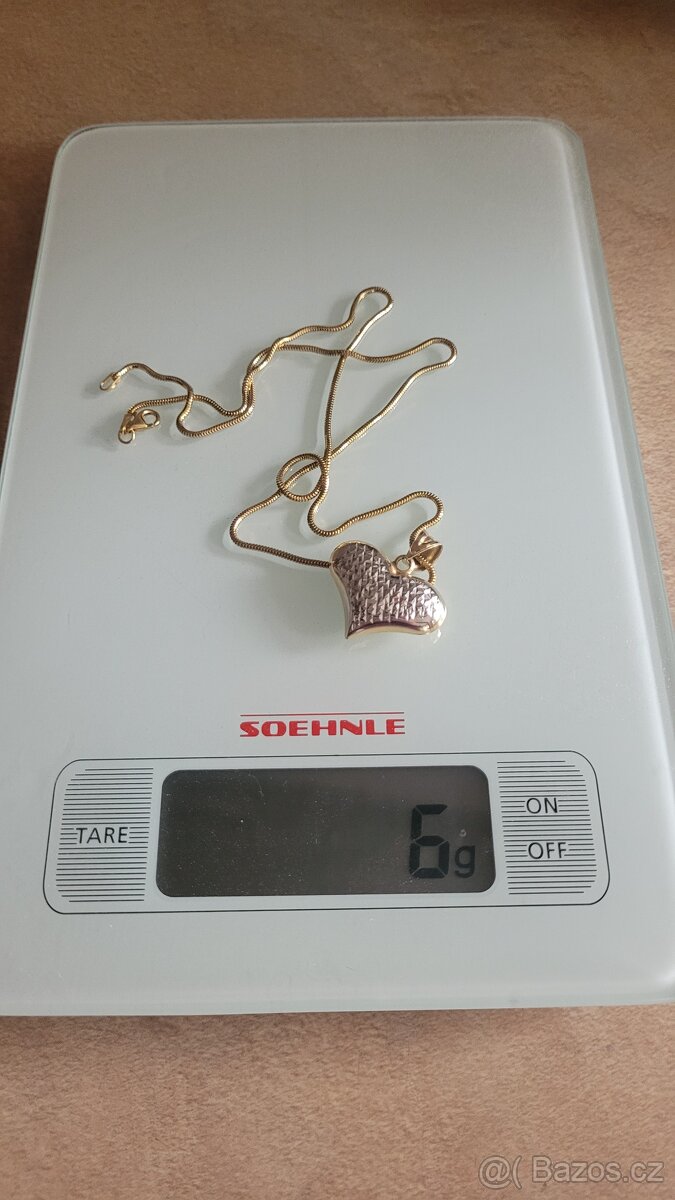 Zlatý náhrdelník - 7