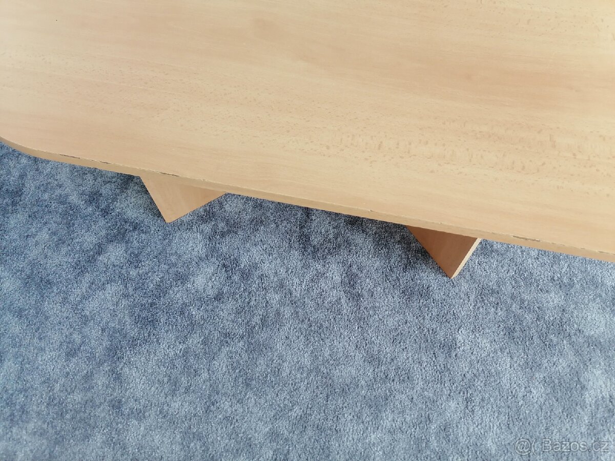 Konferenční stůl - 7