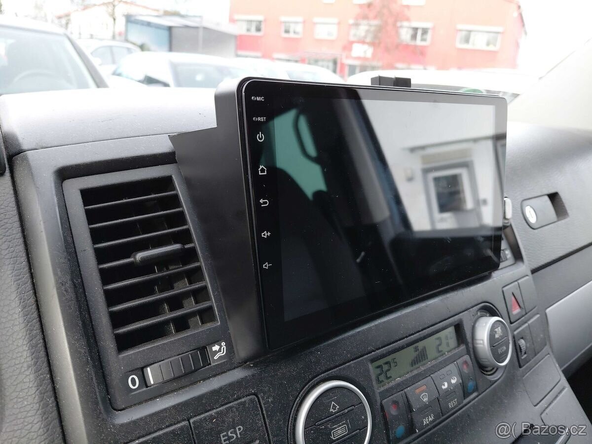 VW Multivan T5 2.5TDi 96kW - 5-Míst - Manuál - tažné - 7