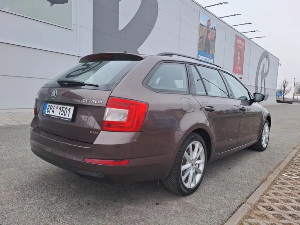 Škoda Octavia, 2.0TDI 110KW4x4 JIŽ REZERVACE - 7