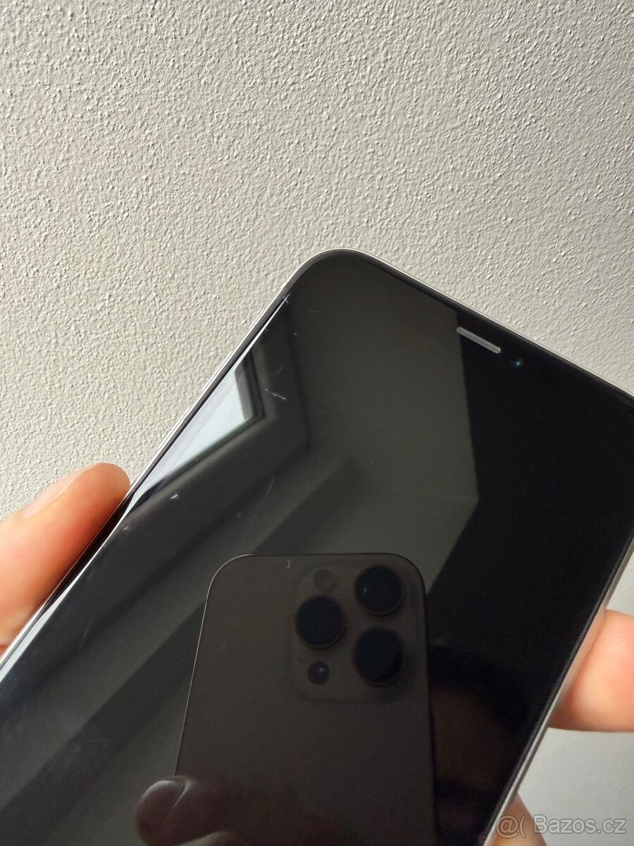 iPhone XR 64gb 74% baterie - 7