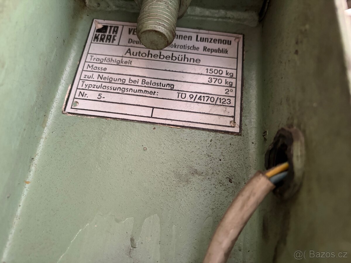 Nůžkový hever/zvedák - 7