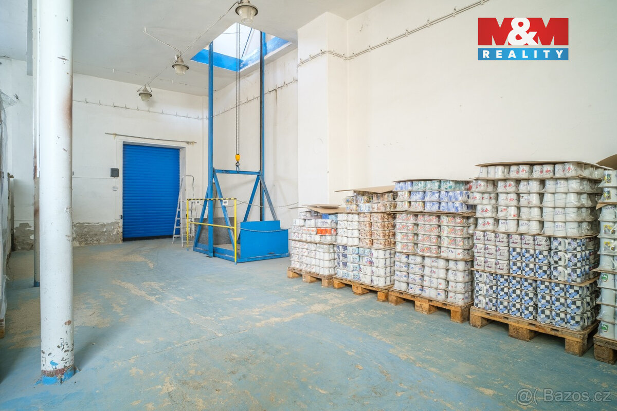 Prodej obchodního objektu, 1200 m², Kadaň, ul. Polní - 7