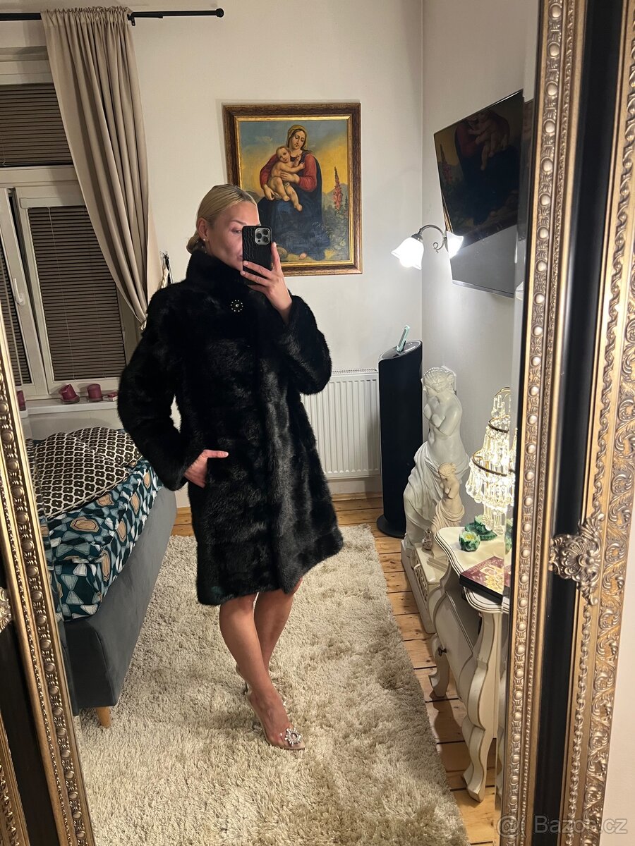 Černý norkový kožich - 7