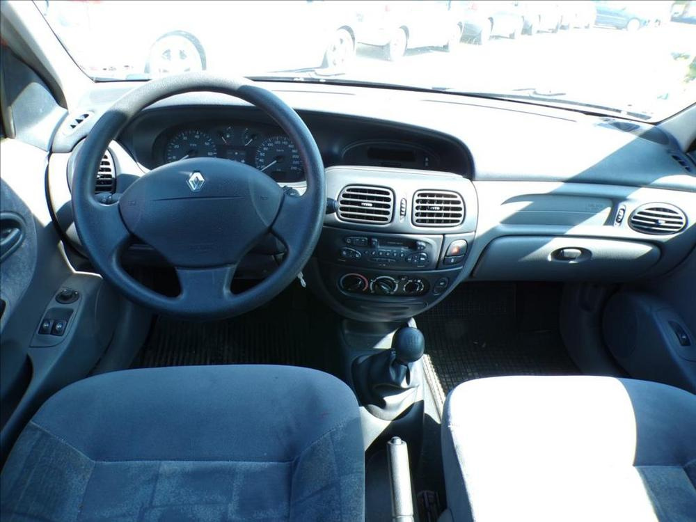 Renault Megane 1,6 16V - 7