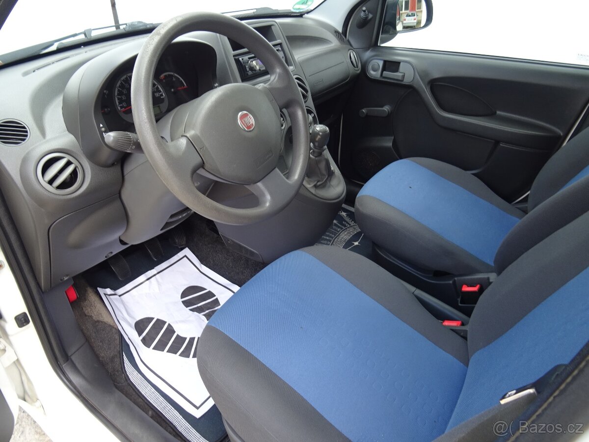 Fiat Panda 1.2i,51kW,klimatizace,STK: 07/2028 - 7