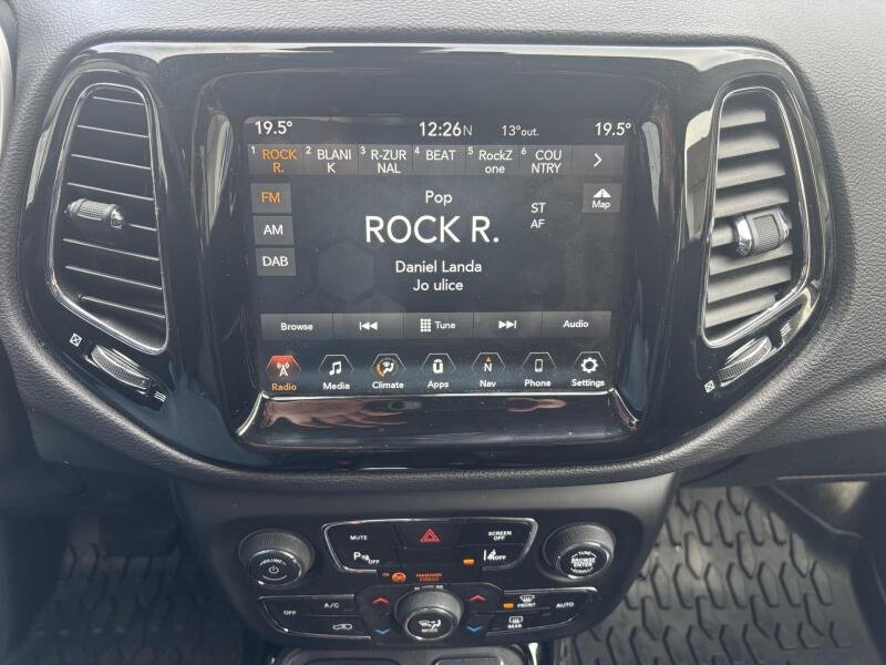 Jeep Compass 2.0 M-JET, 103kW, ČR, 1majitel - 7
