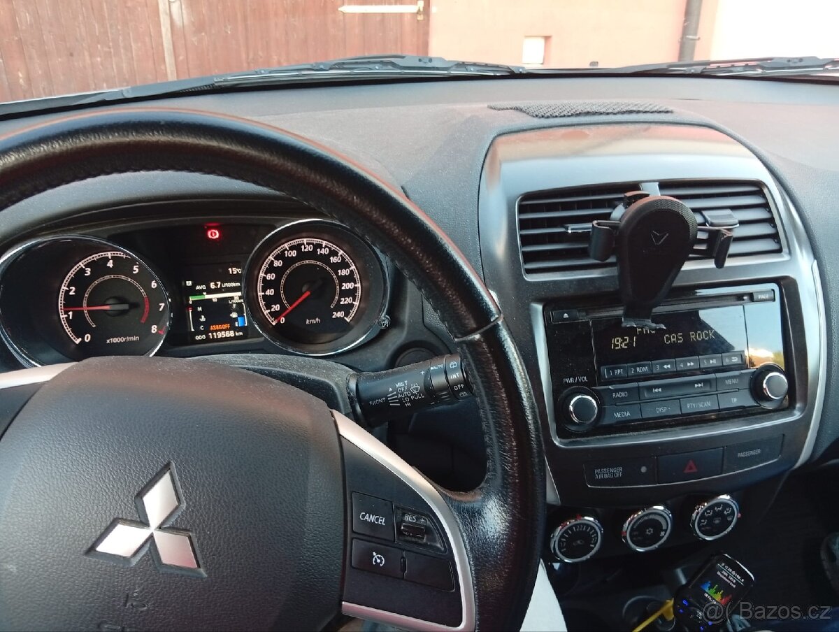 Mitsubishi ASX mivec 1,6 - 7
