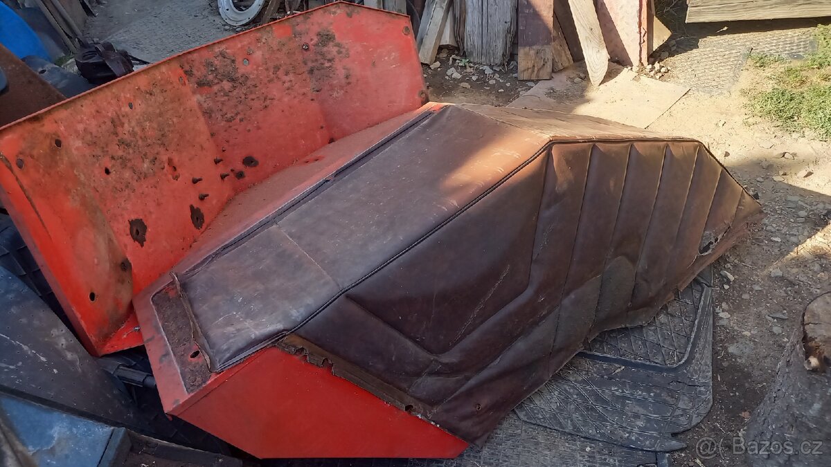 Zetor 7211-zadní blatníky - 7