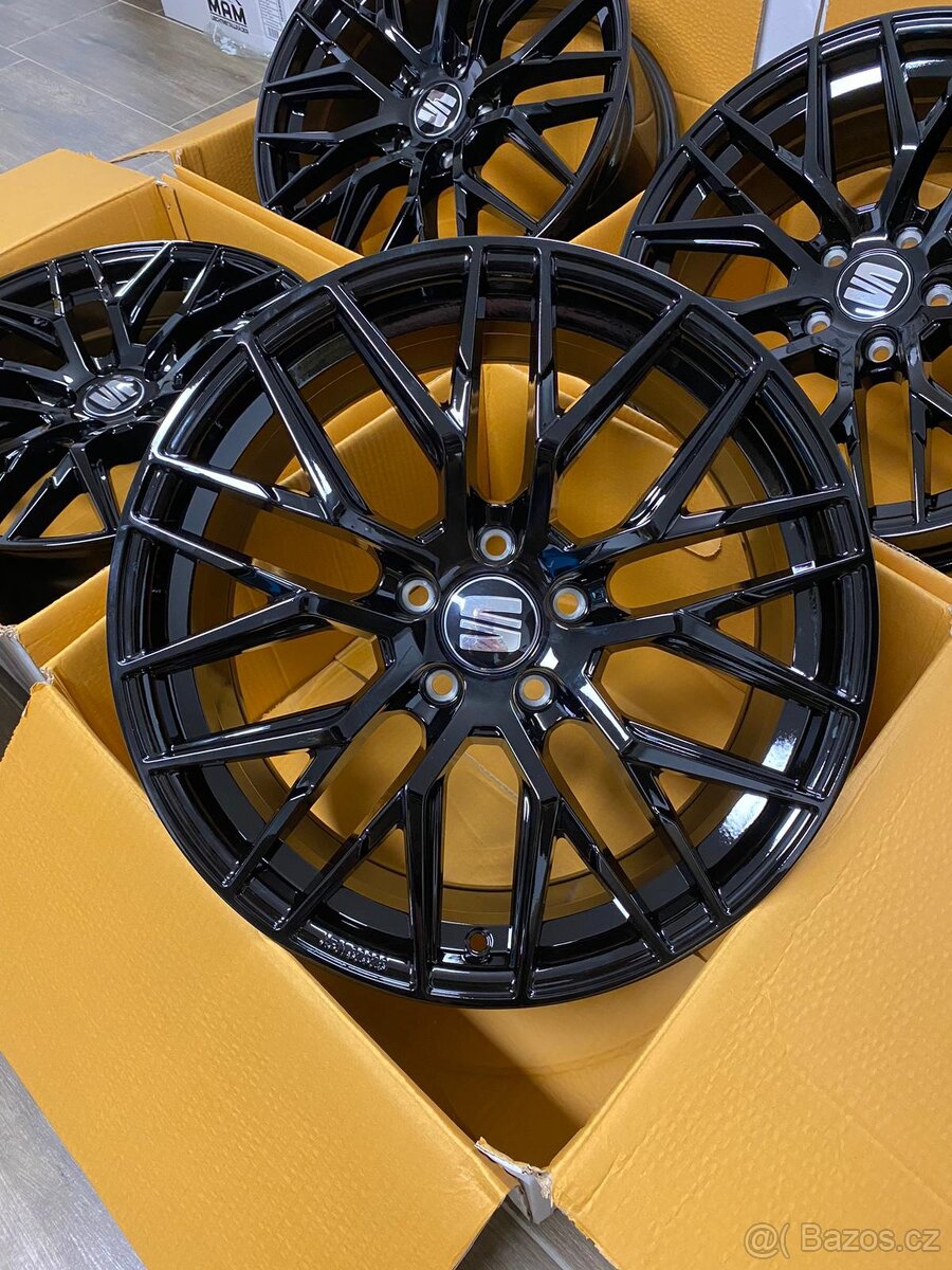 5x112 R18 MAM RS4 Black - 7