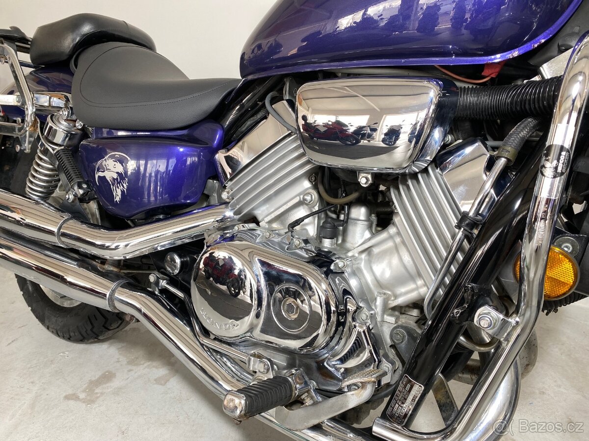 Honda VF 750C Magna - 7