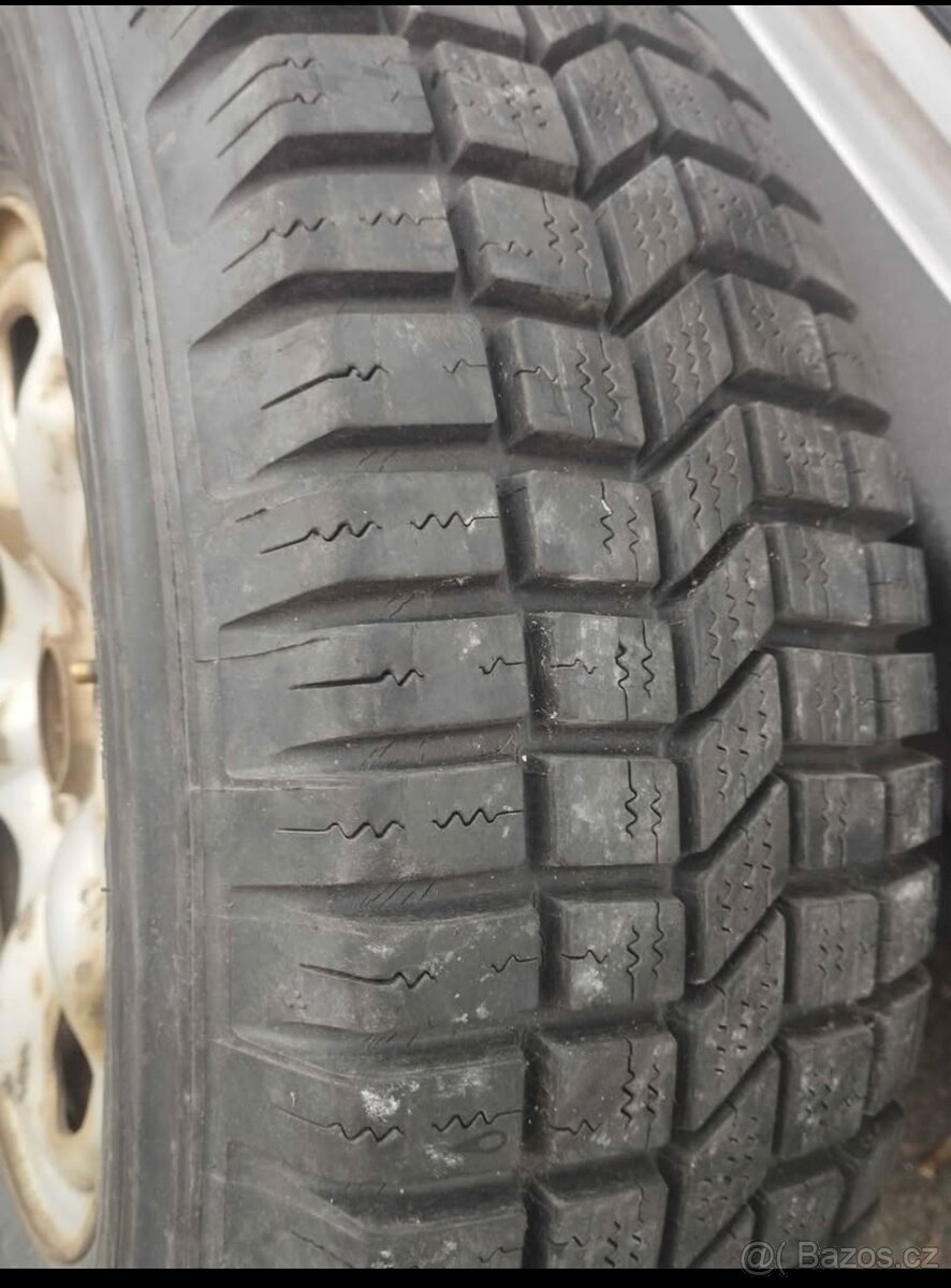 Rezervní kolo 15-XPC-LAND ROVER - 7