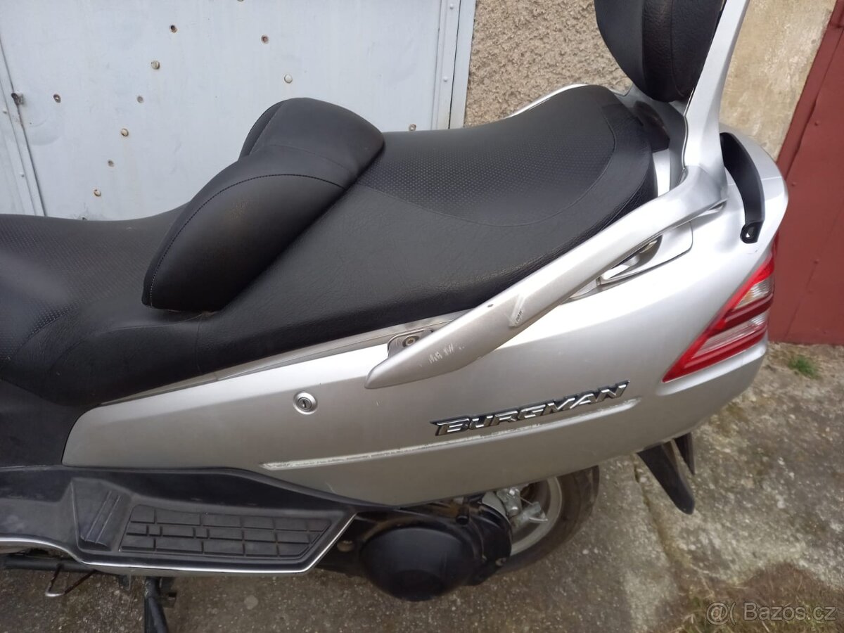 Suzuki Burgman 250 - 7