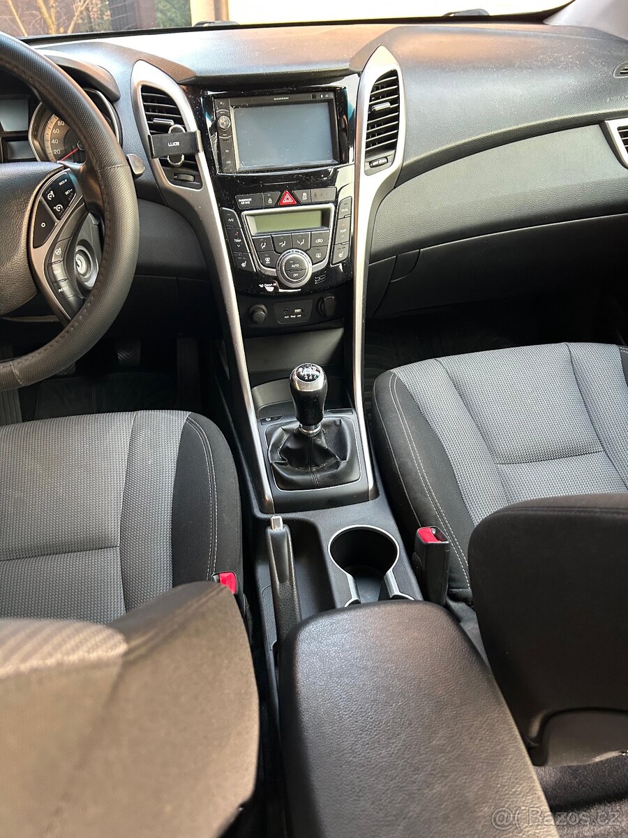 Hyundai i30 kombi, 1.6 CRDi - 7