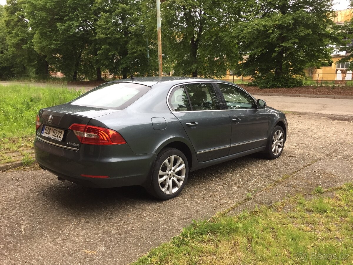Škoda Superb 2, 4x4 r. 2014 najeto 130tis.km - doloženo - 7