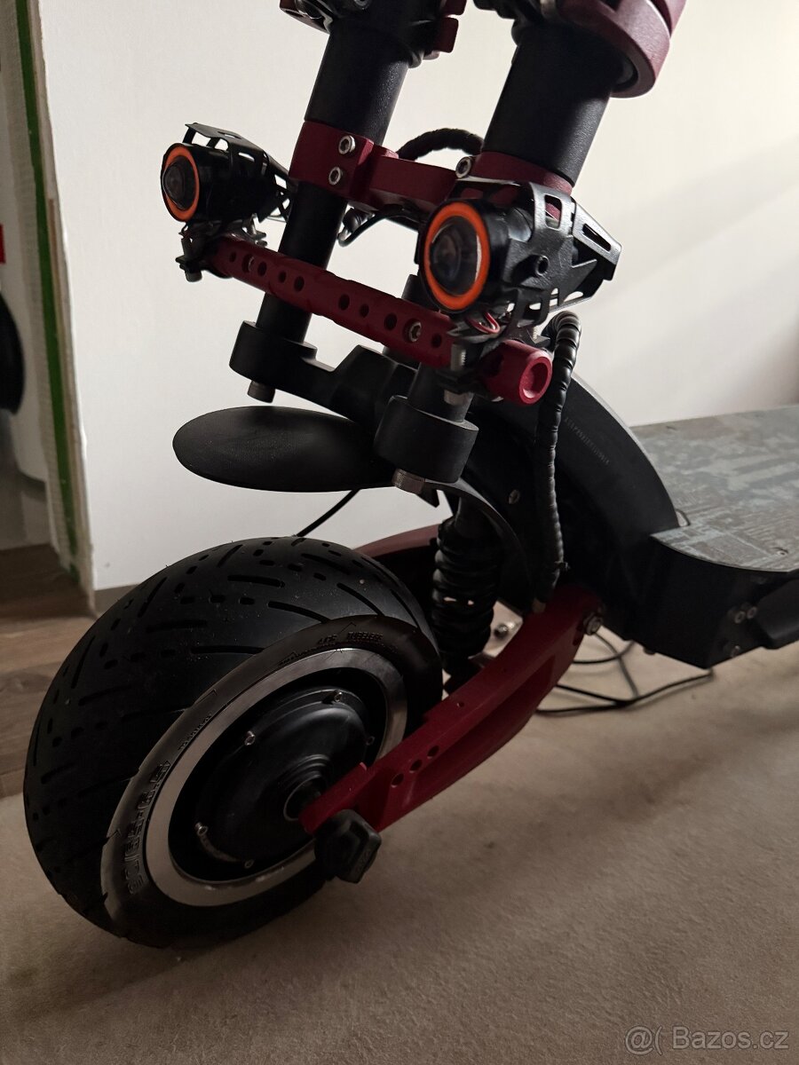 Elektrokoloběžka Techlife X9 - 7