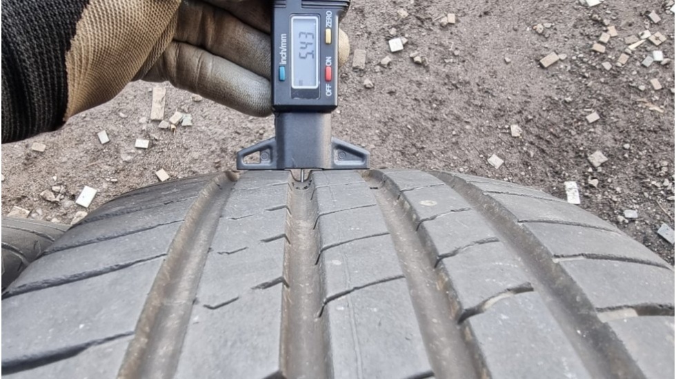 Letní pneu 215/45/16 Kumho - 7