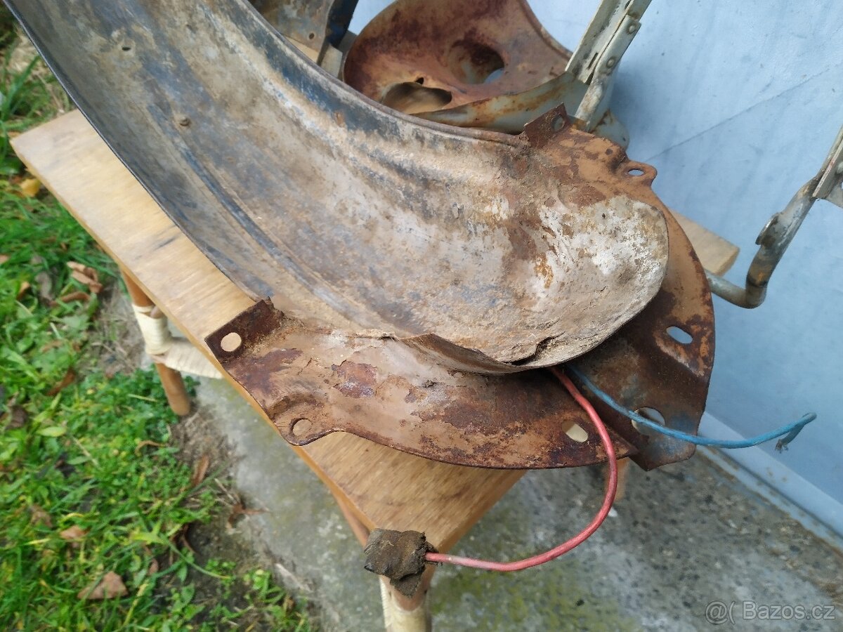 Zadní blatník kývačka - 7