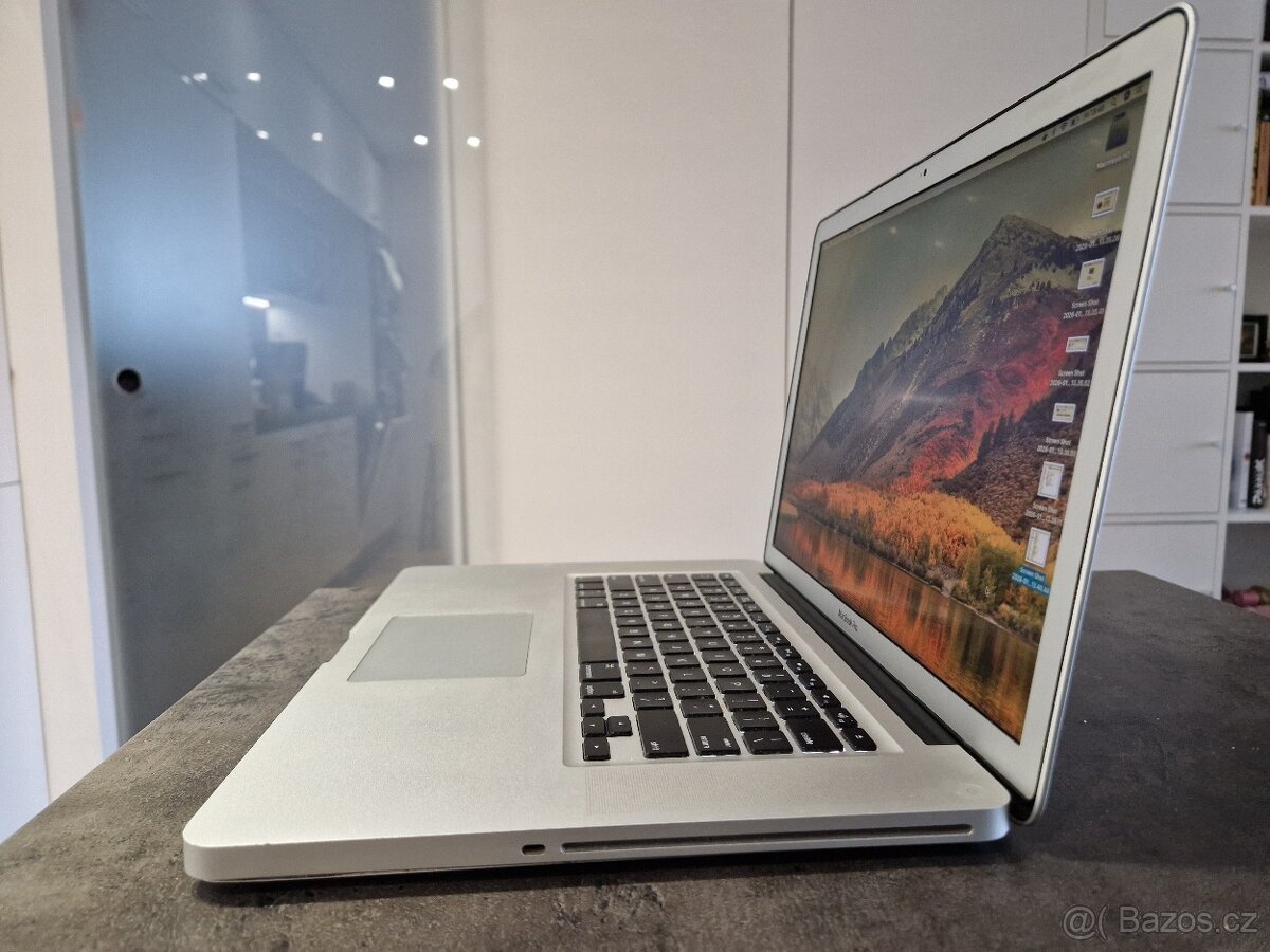 MacBook Pro 15" mid 2010 i5, 8GB, 250GB SSD - 7