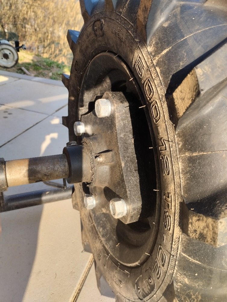 Prodám kultivátor Mountfield - 7