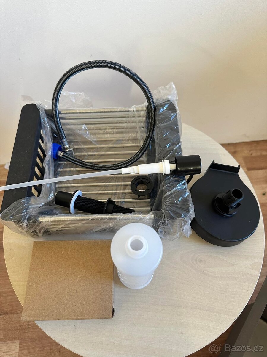 Dřez a baterie (1136) - 7