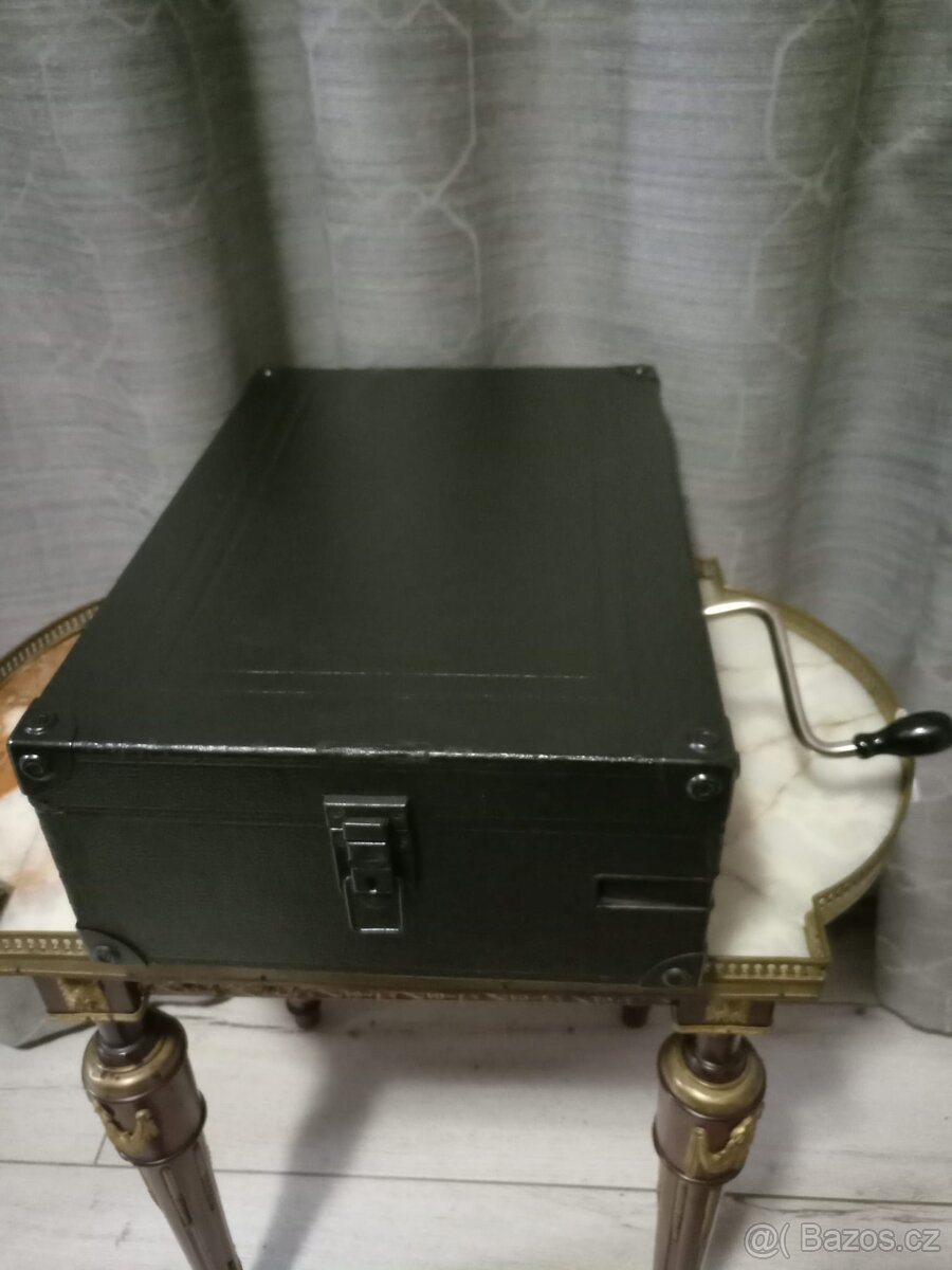 Gramofon "His Masters Voice" - 7