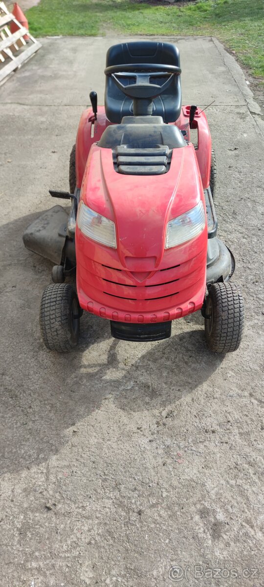 Zahradní traktor Mountfield - 7