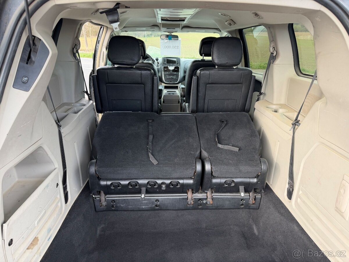 Chrysler Town Country 3.6 LPG RT DVD Kůže 2014 - 7