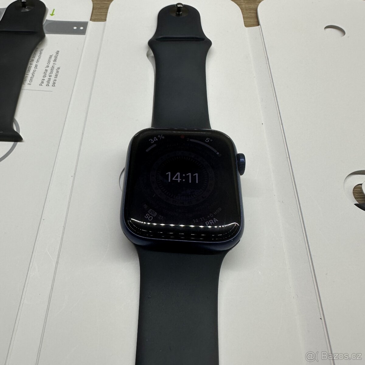 APPLE WATCH 6 44mm | 85% Baterie | Minimum oděrek - 7