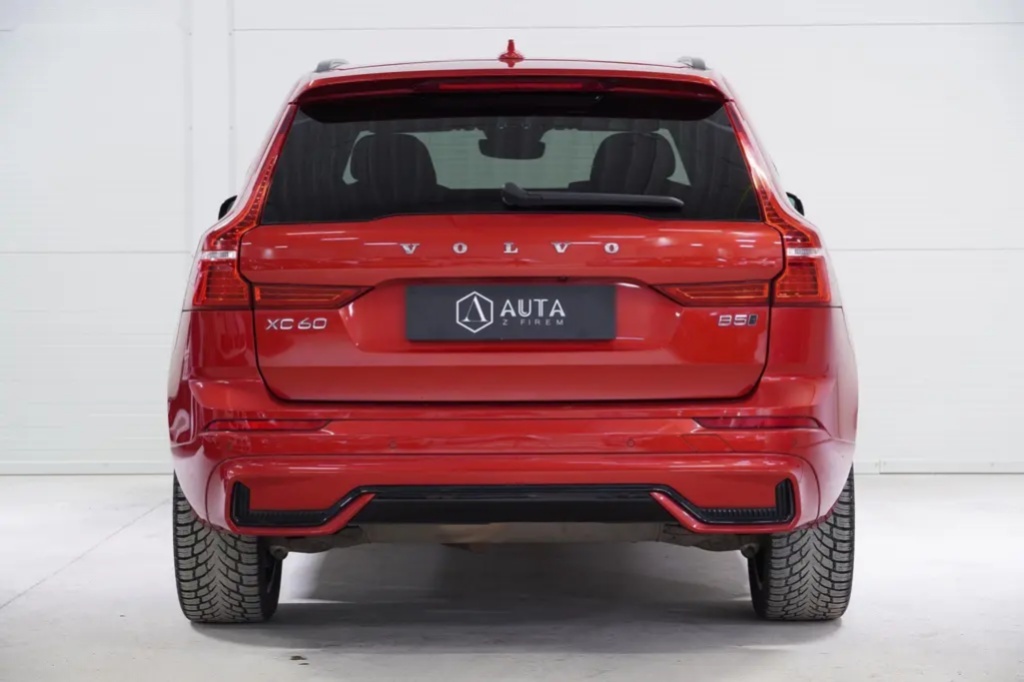 Volvo XC60, B5 AWD Plus Dark,ČR, DPH, - 7