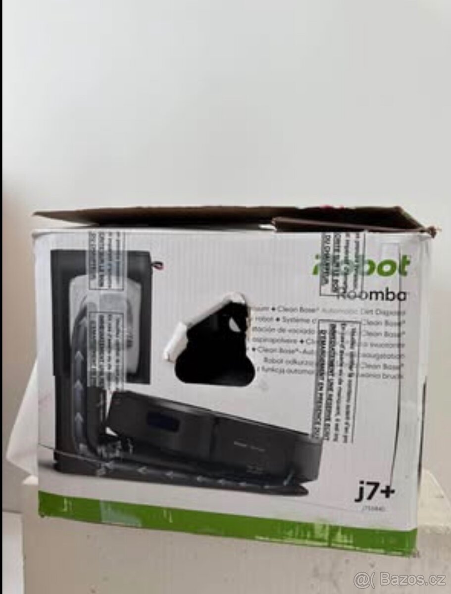 iRobot Roomba j7+ - 7