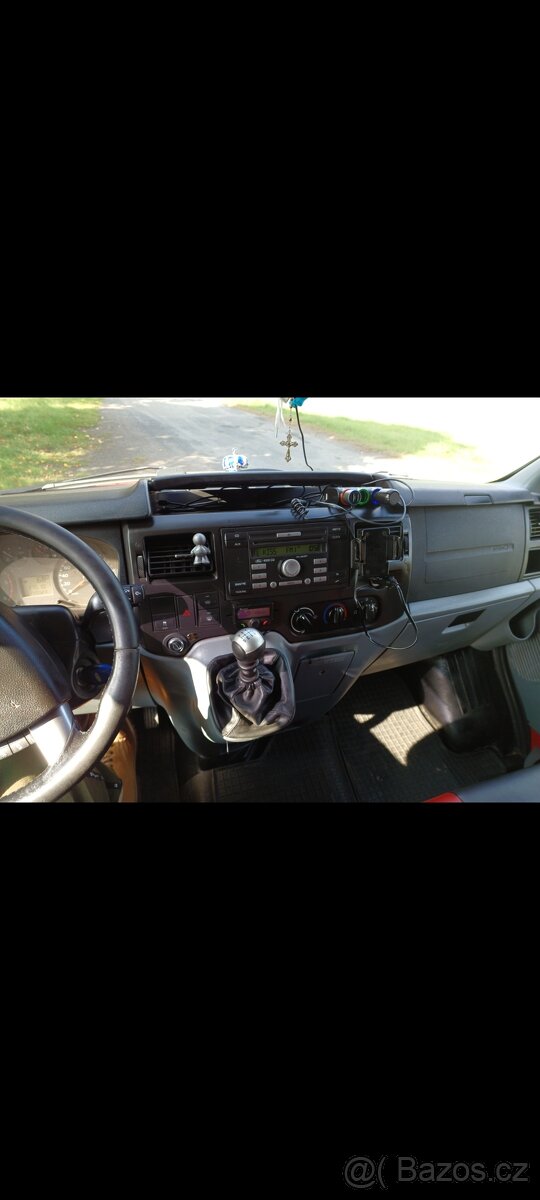 Ford transit trend - 7