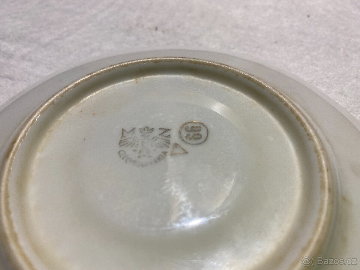 Historický porcelán sada - 7