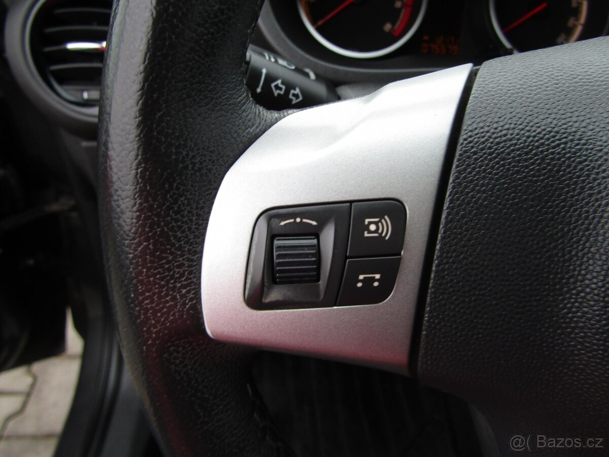 Opel Corsa 1.2 , 63 kW benzín, 2011 - 7