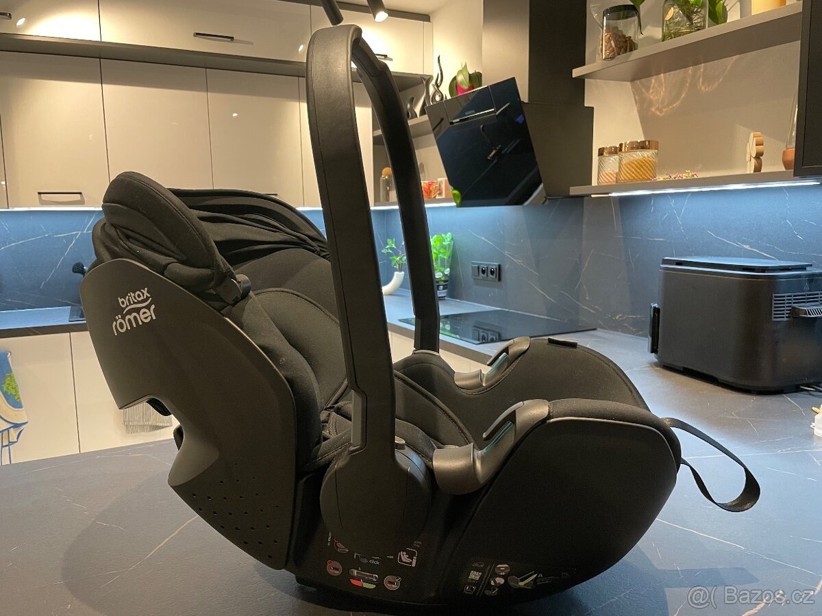 Autosedačka Britax Römer Baby-Safe Pro Space Black - 7
