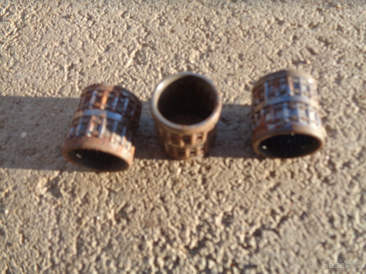 různé náhradní díly - 7