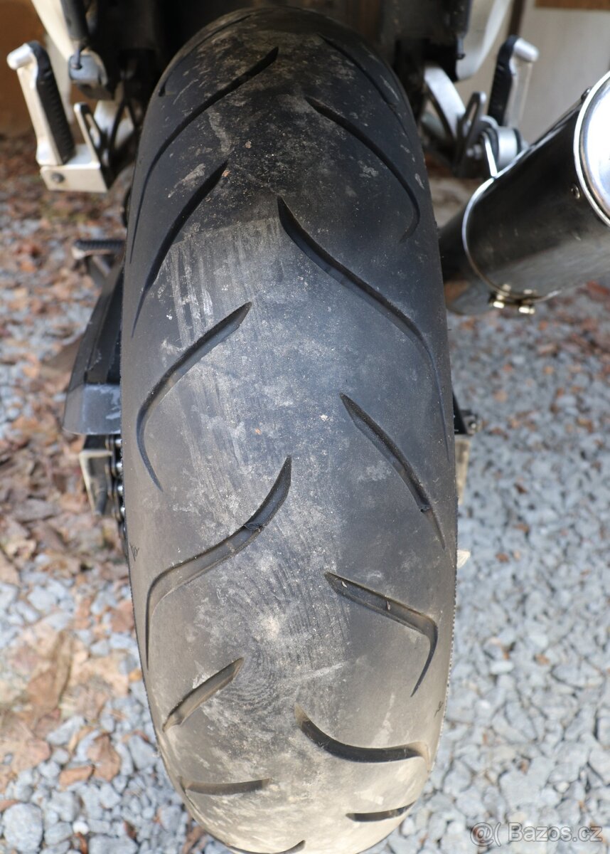 Suzuki GSX 600f Katana - 7