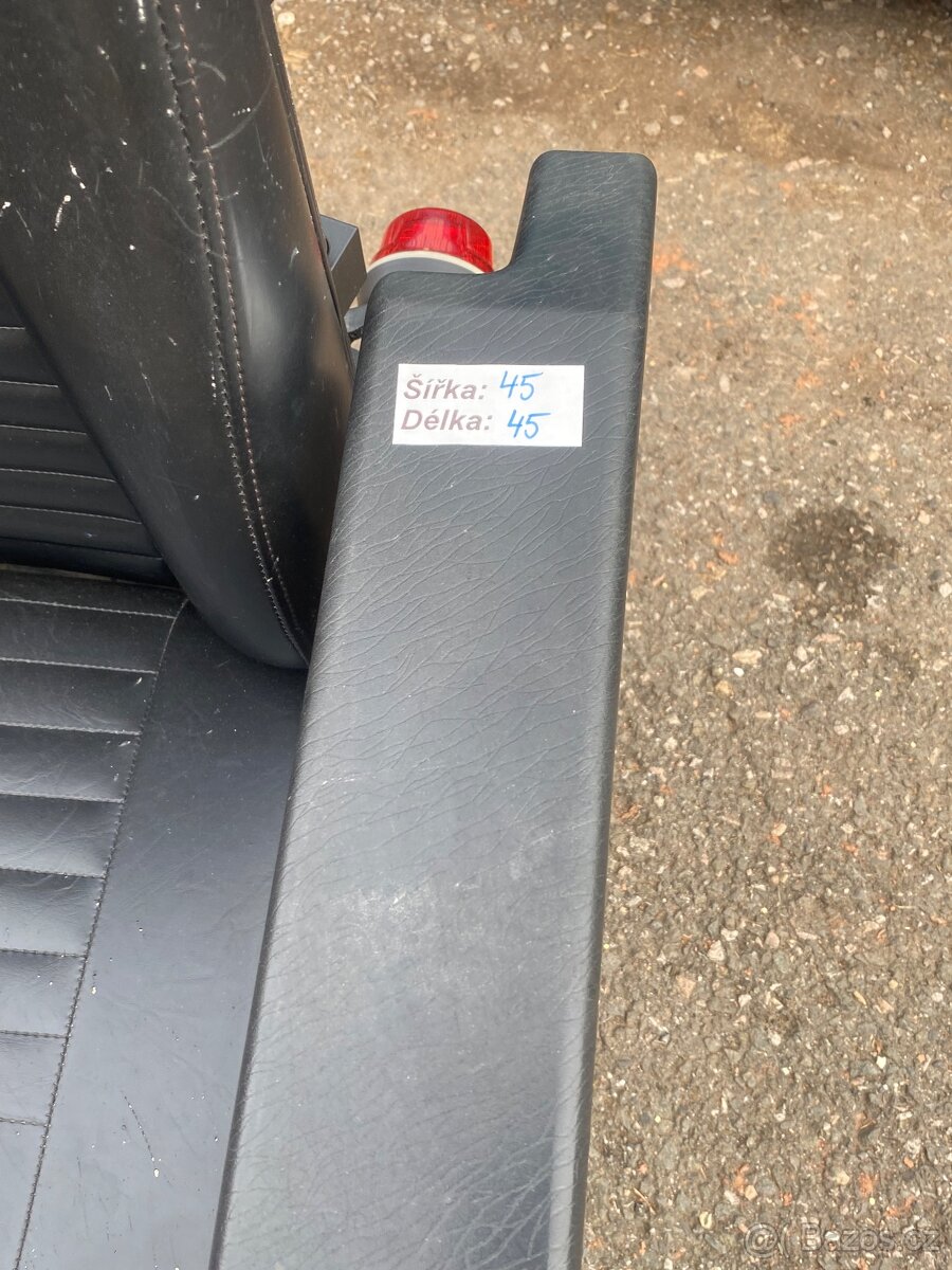 Invalidní elektrický vozík - 7